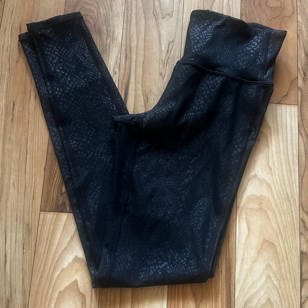 Athleta Charcoal Patterned Leggings
